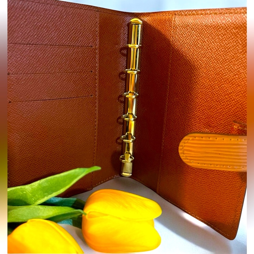 Louis Vuitton Epi Leather Passport Pocket Agenda or Wallet - Picture 2 of 10